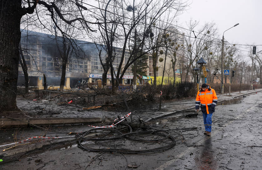 Место взрыва у телебашни в Киеве