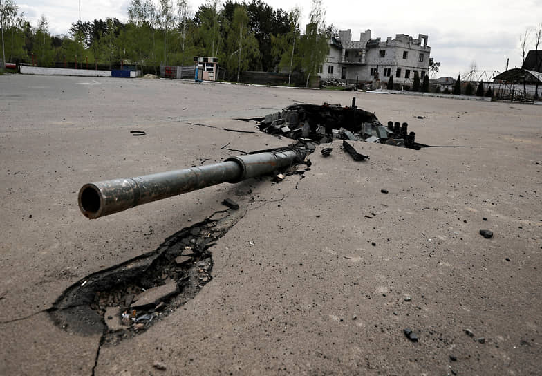 Башня уничтоженного танка в Залесье Киевской области