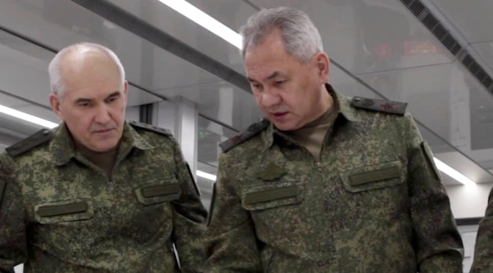 Министр обороны России Сергей Шойгу инспектирует российскую группировку войск, задействованную в спецоперации