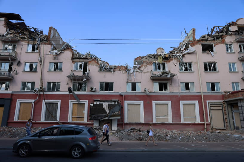 Разрушенная гостиница в Чернигове