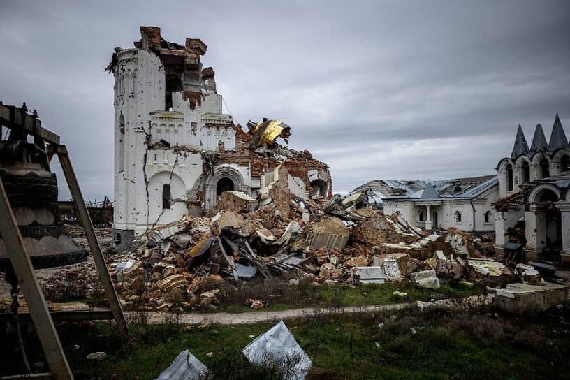 Разрушенный скит Святогорской лавры в Донбассе