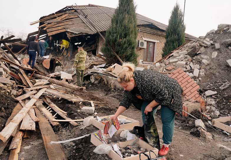 Разрушенный жилой дом в Макеевке 
