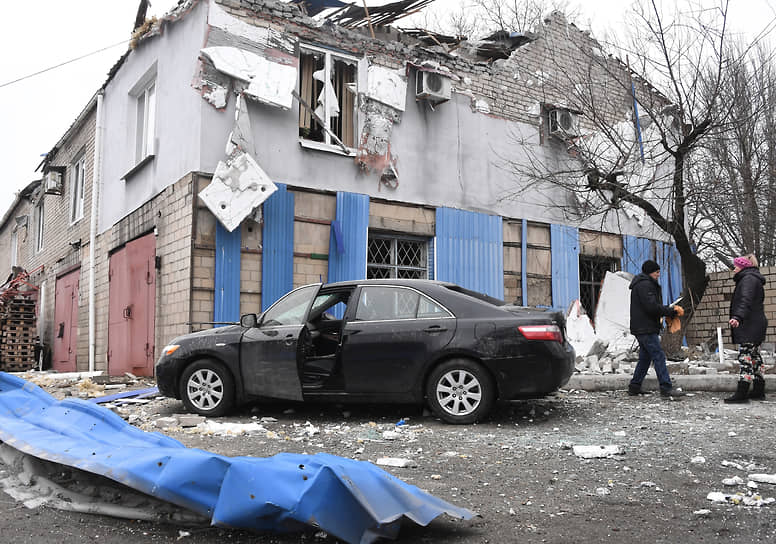 Автохозяйство областного совета профсоюзов после обстрелов 