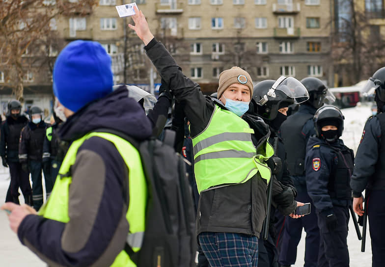Задержание сотрудников прессы в Новосибирске