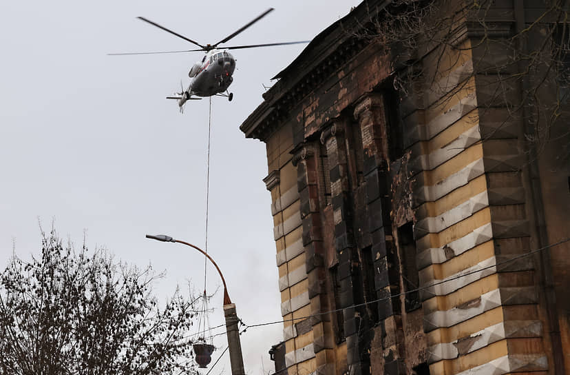 Последствия пожара в здании военного НИИ в Твери