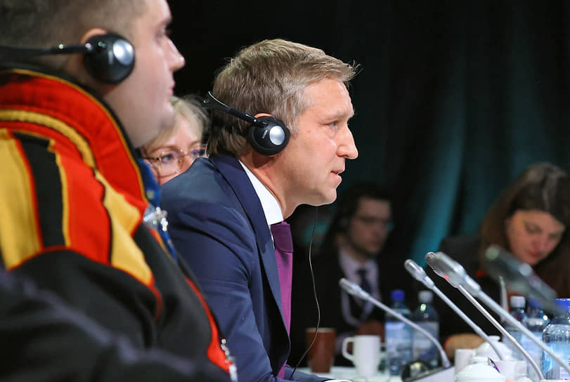 Впервые в рейтинг самых «близких к народу» вошел глава Ненецкого автономного округа Юрий Бездудный  