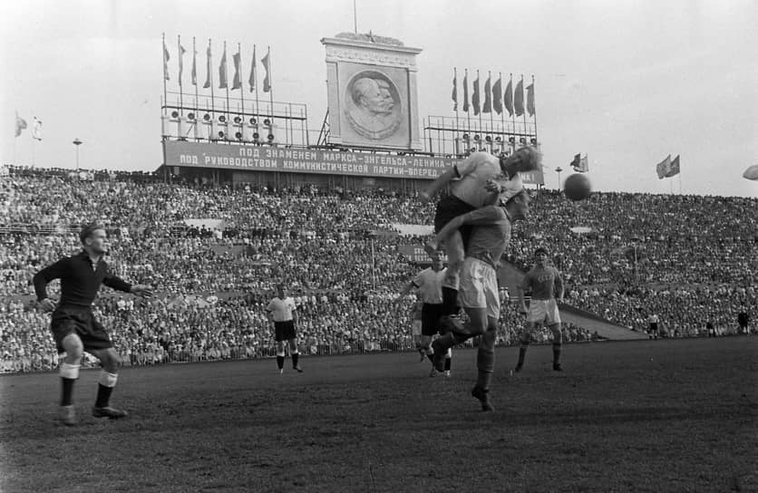 Матч между сборными СССР и ФРГ в Москве, 1955 год