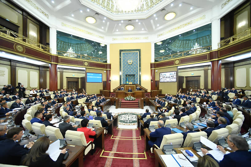 Совместное заседание палат казахстанского парламента 16 сентября 2022 года