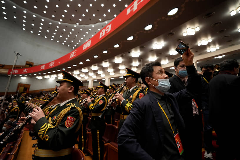 Репетиция военного оркестра перед церемонией открытия