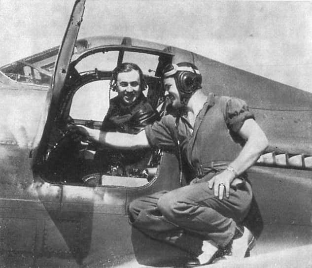 Заслуженный летчик-испытатель СССР, герой Советского Союза Андрей Кочетков в 1944 году стал первым советским членом «Клуба гусениц»