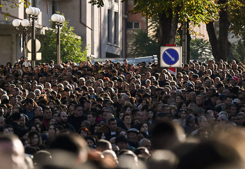 В Степанакерте прошел митинг против включения Арцаха (Нагорного Карабаха) в состав Азербайджана