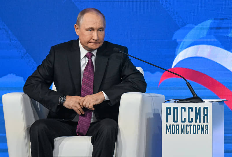 Владимир Путин оживился только на выступлении ректора МГИМО Анатолия Торкунова