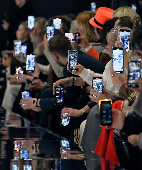 Москва. Закрытый показ марки Chapurin на неделе моды Seasons Fashion Week 