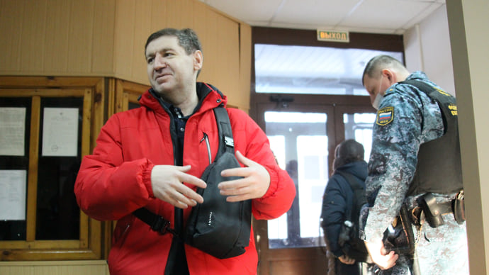 Российский оппозиционер пострадал от санкций