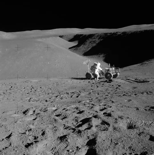 Командир миссии «Аполлон-15» Дэвид Скотт на поверхности Луны