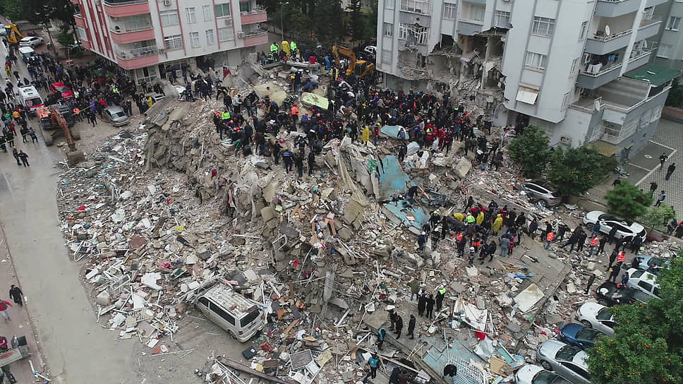 Последствия землетрясения в Адане (Турция)