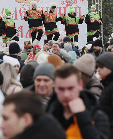 Празднование Масленицы в Волгограде