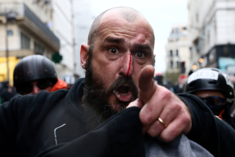 23 марта во Франции состоялась девятая общенациональная забастовка против уже принятой пенсионной реформы, в ней участвовало несколько десятков тысяч человек