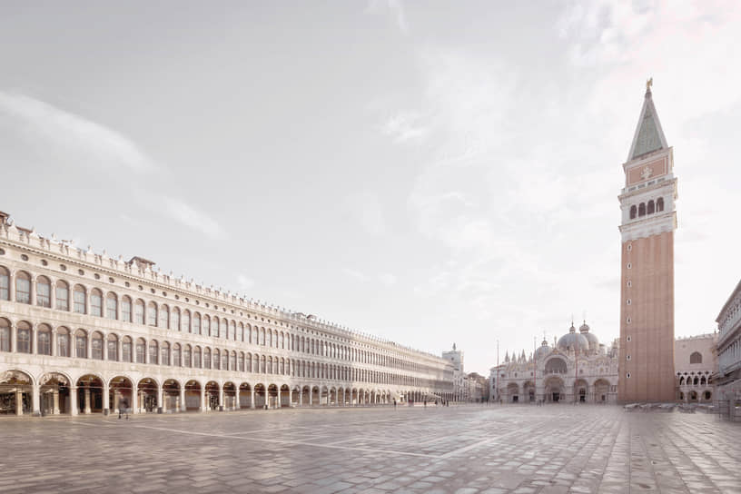 Венеция, Италия. Здание прокуратуры на площади Сан-Марко после реконструкции
