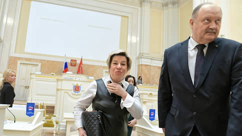 В петербургском парламенте не осталось справедливости // Депутаты от СРЗП покинули партию всей фракцией