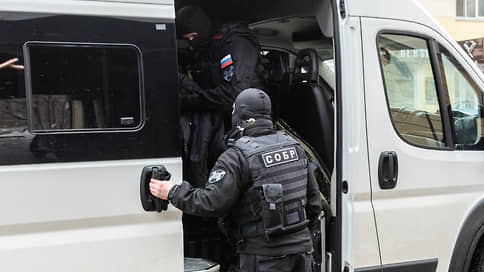 В наркополицейском увидели мошенника // В Свердловской области задержан высокопоставленный силовик