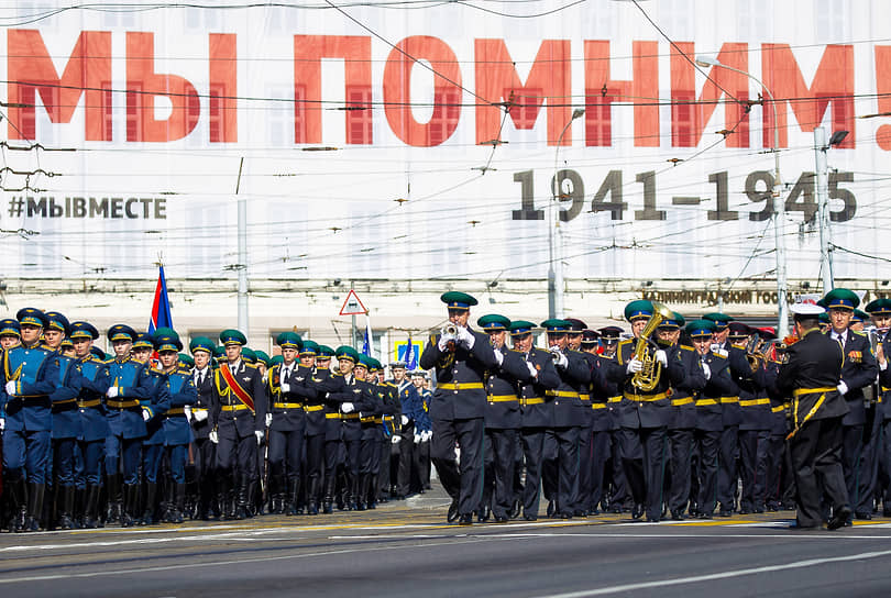 Парад победы в Калининграде
