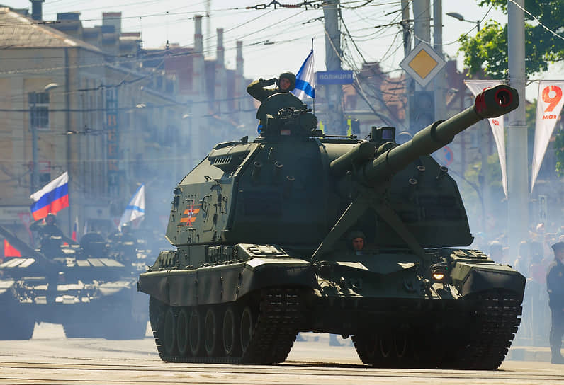 Военная техника на параде в Калининграде