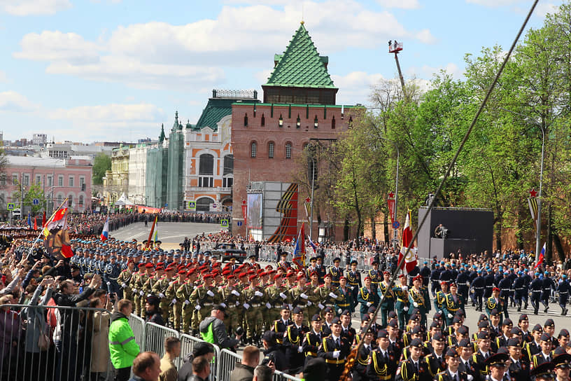 Парад победы в Нижнем Новгороде