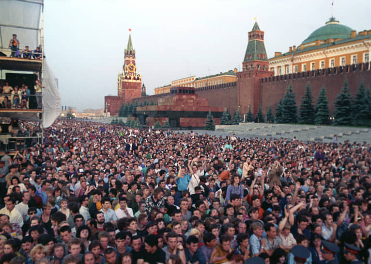В 1983 году советские власти отказали Дидье Маруани в концерте на Красной площади