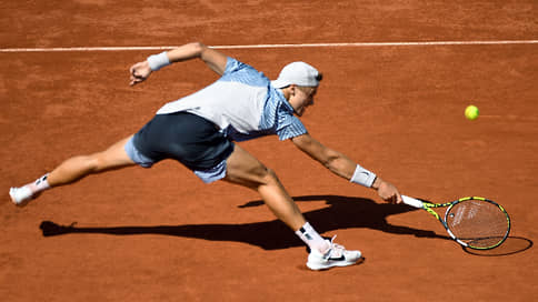 Датский марафон // Один из фаворитов теннисного Roland Garros Хольгер Руне бился за место в четвертьфинале четыре часа