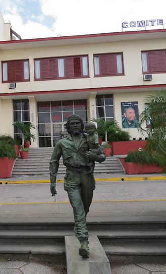 Памятник Че Геваре на Кубе