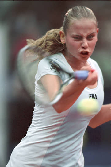 &lt;b>Елена Докич, теннисистка&lt;/b>&lt;br>
Родилась в 1983 году в югославской Осиеке (ныне — Хорватия) в семье серба и хорватки. После распада Югославии из-за этнических конфликтов семья вынужденно переехала в Сербию, а затем — в Австралию. Елена Докич профессионально занималась большим теннисом. За карьеру выиграла 10 турниров WTA (из них шесть — в одиночном разряде). В 2002 году была четвертой ракеткой мира