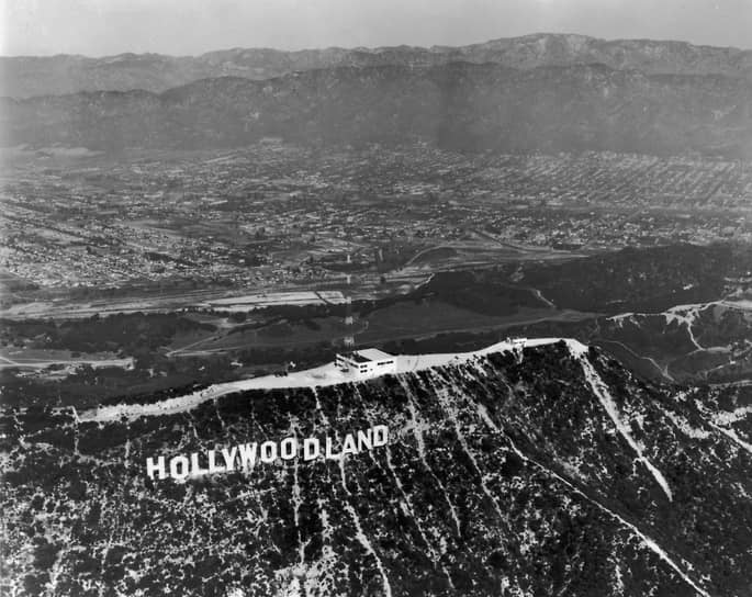 Знак HOLLYWOODLAND в Лос-Анджелесе, 1935 год