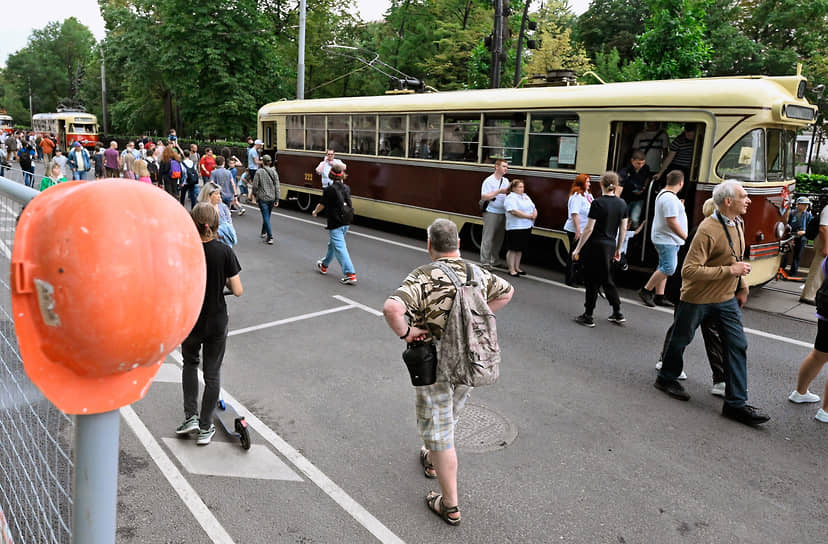 На мероприятии выступили артисты проекта «Музыка в метро» и хор Московского метрополитена