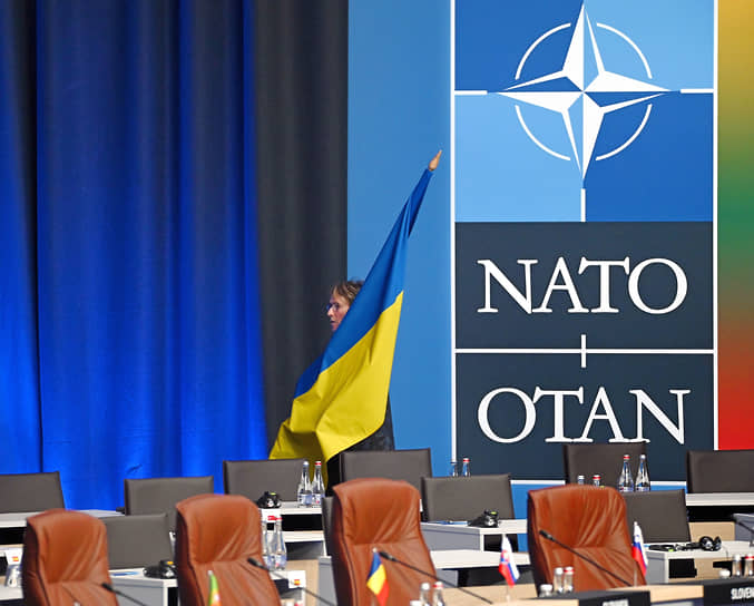 Вильнюс. Зал для заседаний саммита НАТО