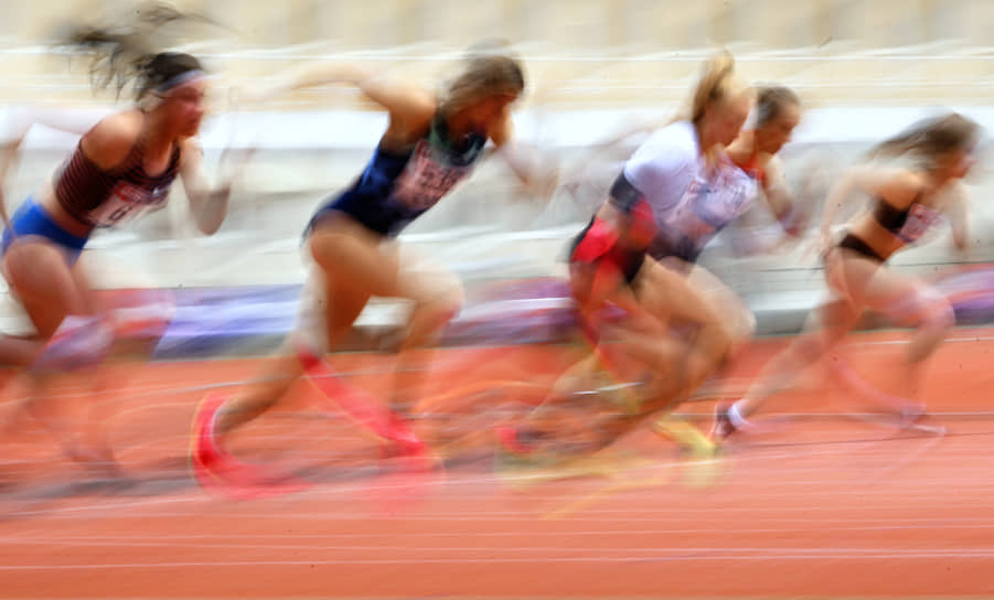 Жуковский, Московская область. Забег на 100 метров среди женщин в рамках Кубка России по легкой атлетике