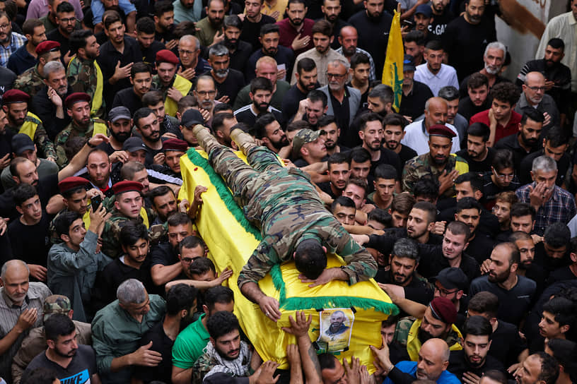 Похороны члена «Хезболлы», убитого на юге Ливана