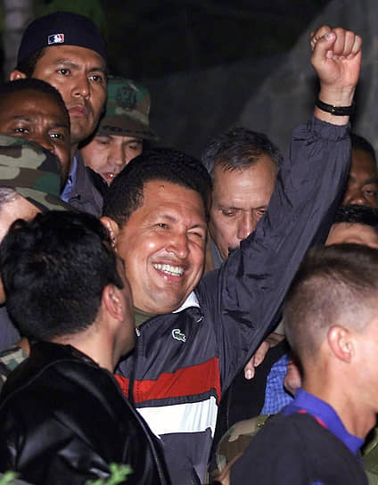 В результате путч не удался: Уго Чавес с триумфом вернулся в президентский дворец