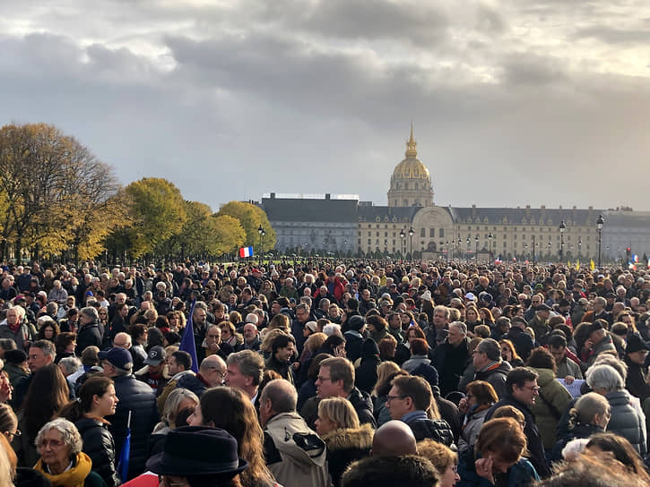 Демонстрация против антисемитизма прошла в Париже