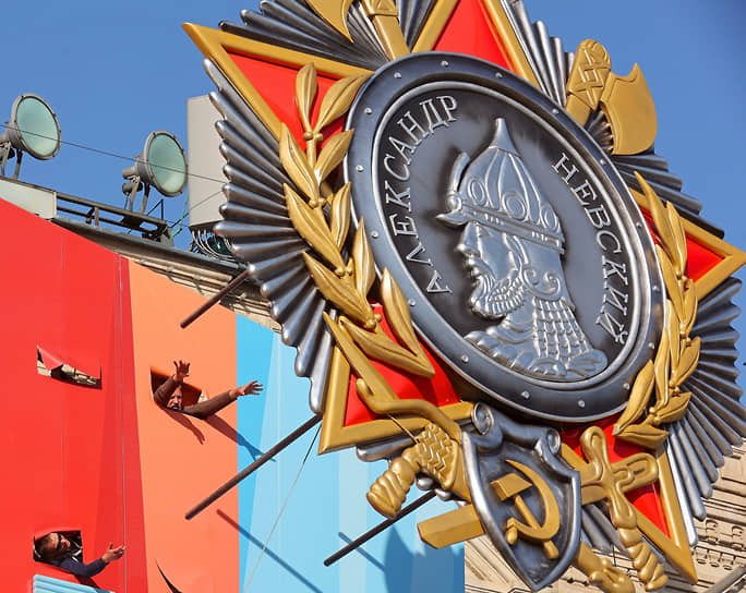 Подготовка к празднованию Дня Победы на Красной площади в Москве