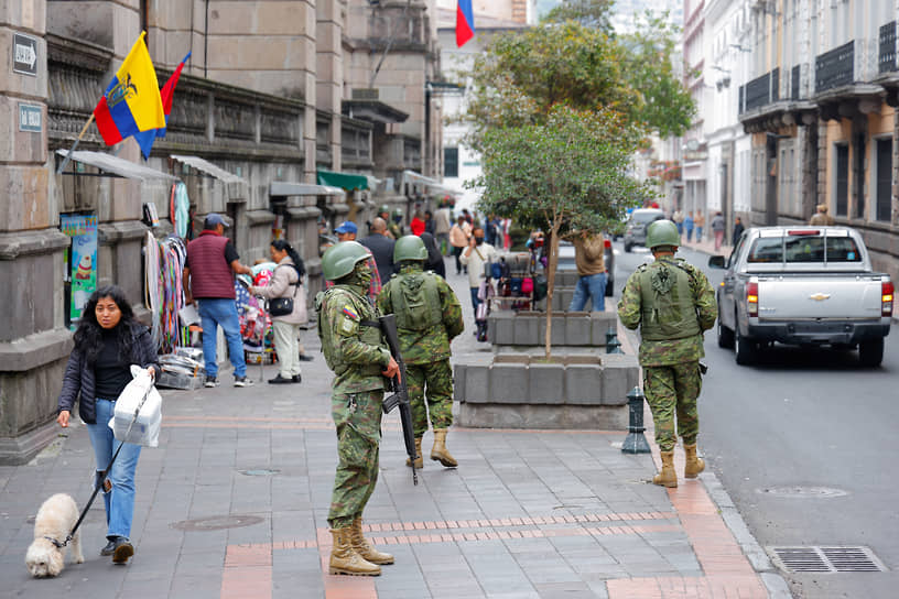 Парламент Эквадора обещал амнистию для военных и полицейских в случае превышения полномочий при устранении беспорядков 