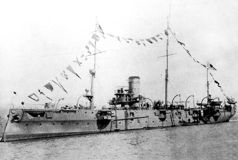 Японский крейсер «Тиеда»