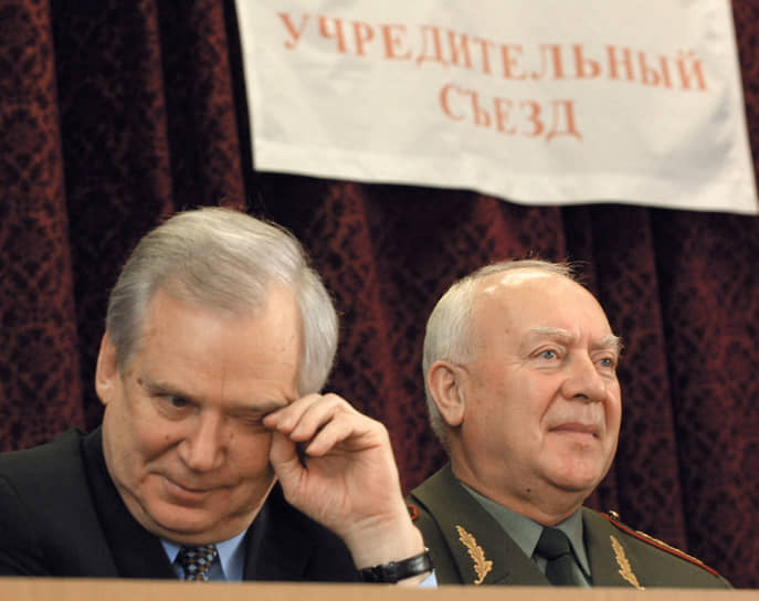 В конце 1990-х Николай Рыжков являлся председателем, а впоследствии — сопредседателем исполкома Народно-патриотического союза России