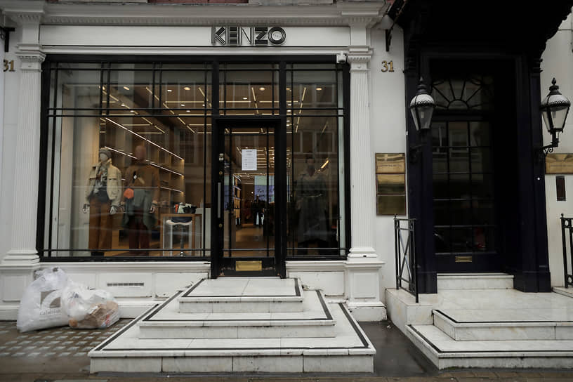 Филиал магазина одежды Kenzo в Лондоне