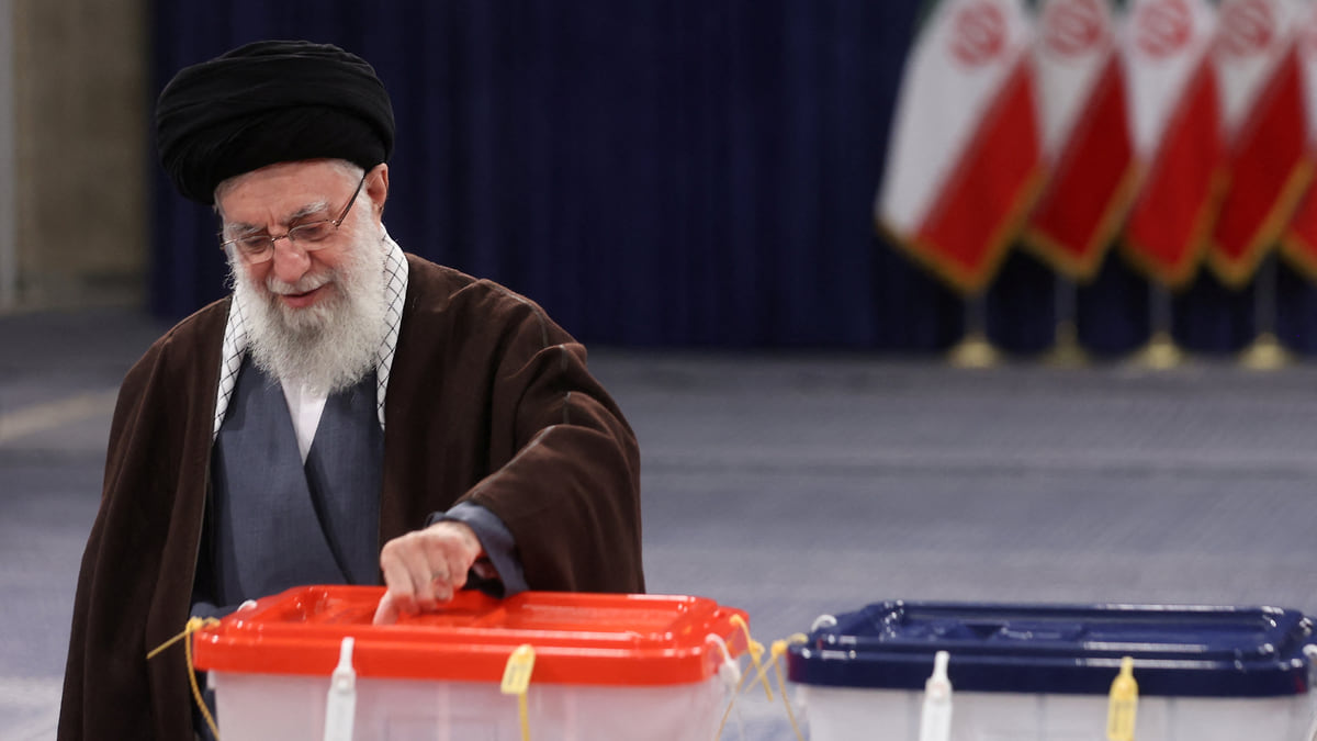 Иран избрал выборщиков аятоллы