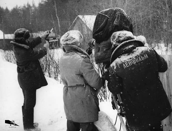 В 1983-м режиссер Семен Аранович снял фильм «Торпедоносцы» по мотивам неоконченной повести Юрия Германа «Здравствуйте, Мария Николаевна». Позже создатели называли его историей советских камикадзе &lt;br> На фото: съемки фильма «Торпедоносцы»