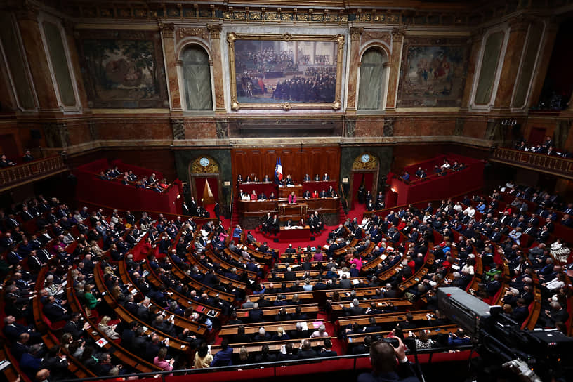 Французский парламент 