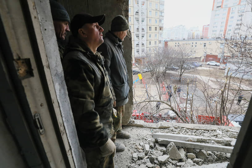 Многоквартирный дом в Белгороде, пострадавший от ударов 