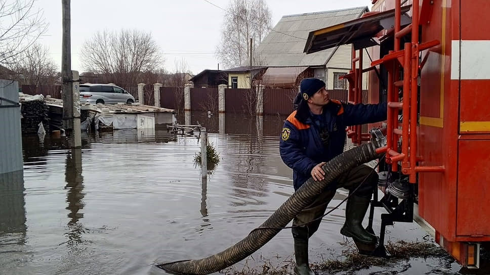 Спасатели откачали более 129 тыс. кубометров воды в Алтайском крае 