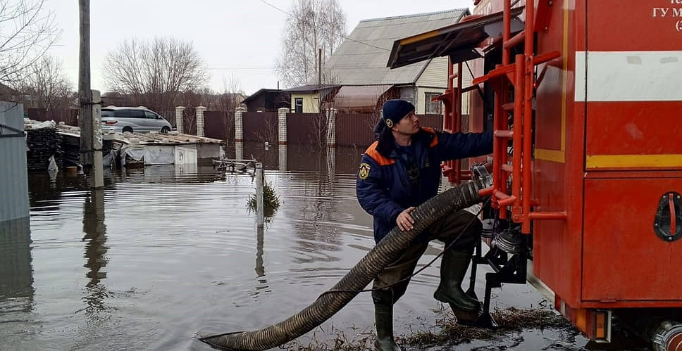 Спасатели откачали более 129 тыс. кубометров воды в Алтайском крае 